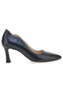 Décolleté nere con tacco a rocchetto e punta affusolata 8453-PITTARELLO VERA Online