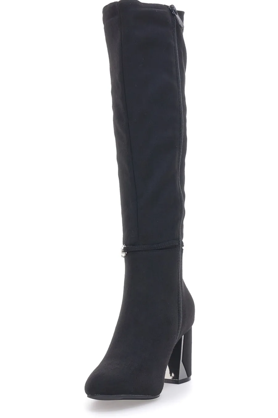 Die ersten 392-Stiefeletten mit Absatz-THE FIRST New