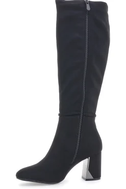 Die ersten 392-Stiefeletten mit Absatz-THE FIRST New