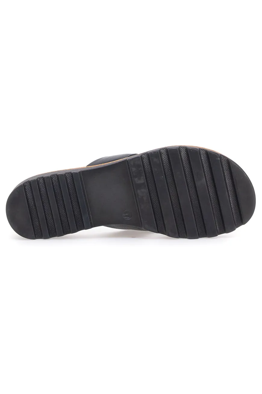 Infradito nere con zeppa Pittarello 664
