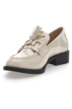 Mocassini beige effetto lucido con nappine 50884681-MARIELLA BURANI New