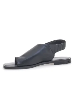 Sandali Neri Flat in Pelle Made in Italy 19348-PITTARELLO FOCUS Clearance