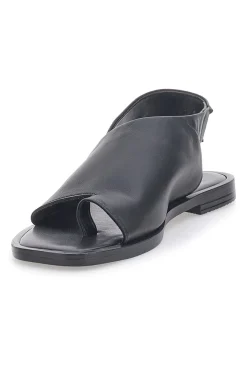 Sandali Neri Flat in Pelle Made in Italy 19348-PITTARELLO FOCUS Clearance