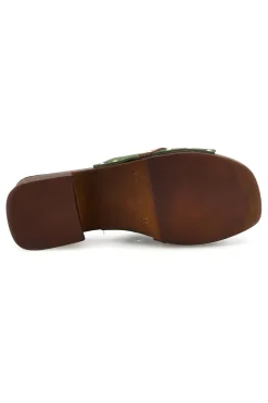 Sandalo in pelle con tacco e borchie Must Have 11938-PITTARELLO New