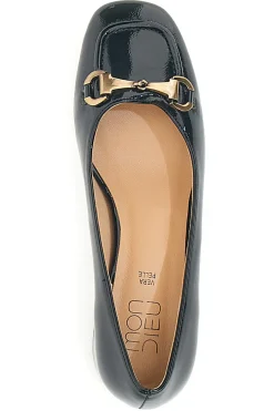 e Ballerinas in Lackoptik mit vorderer Klammer und niedrigem Absatz 9401Q13-MON DIEU Outlet