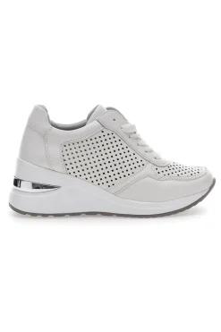 Sneakers bianche con zeppa traforate 137-MIO TEMPO Online