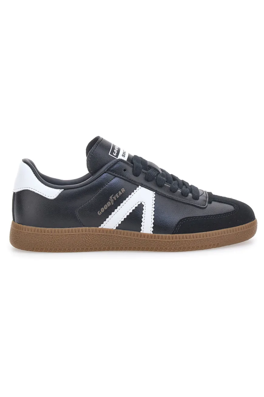 Sneakers Nere con Bande Bianche in Vera Pelle CANGURO GY51001
