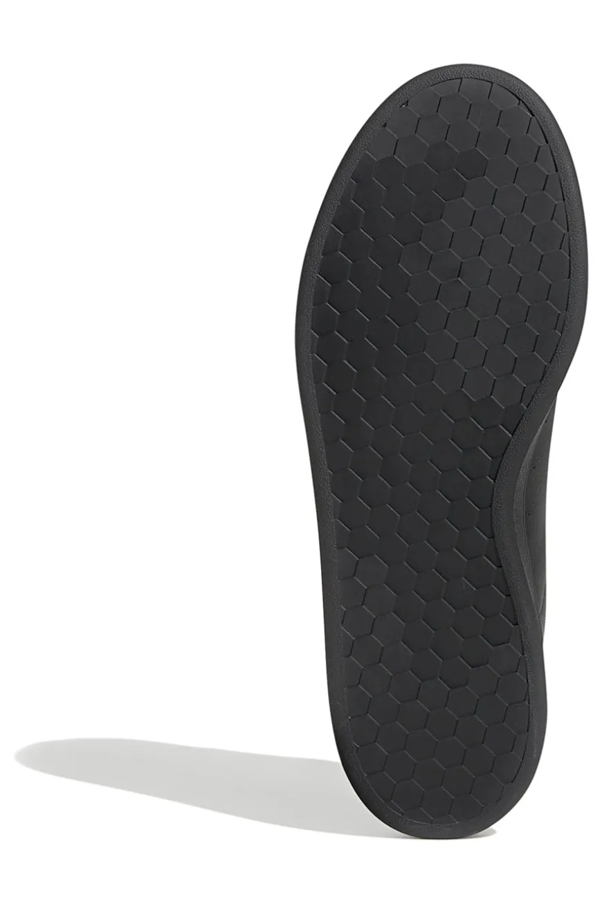 Sneakers nere con lacci Adidas URBAN COURT