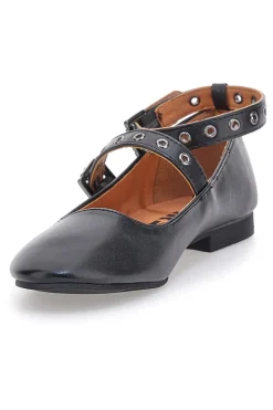 IDEA2286 e Ballerinas mit Nietenriemen-THE FIRST Outlet